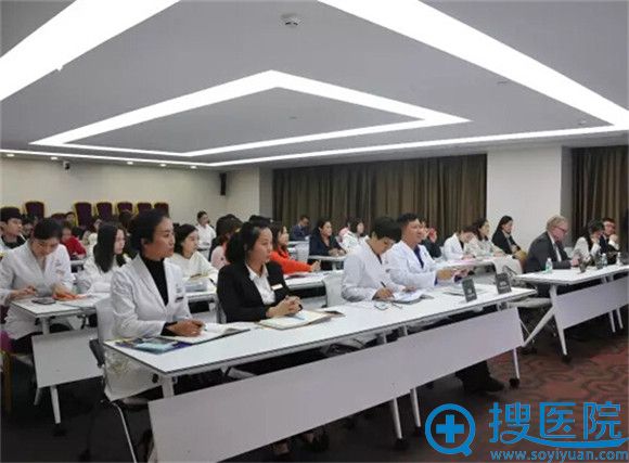 德国宝俪假体广州华美发布会现场